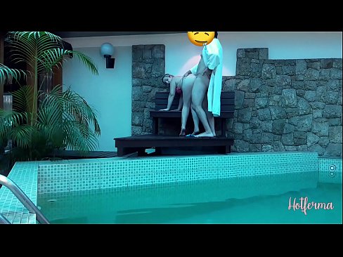 ❤️ Bulla ancillam ad piscinam invitat, sed fervido resistere non potuit Super sex at la.truedating.top